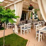 Paradise Bay D8 شقة *
