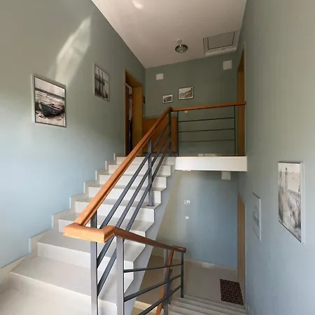 Apartament Paradise Bay D8 *