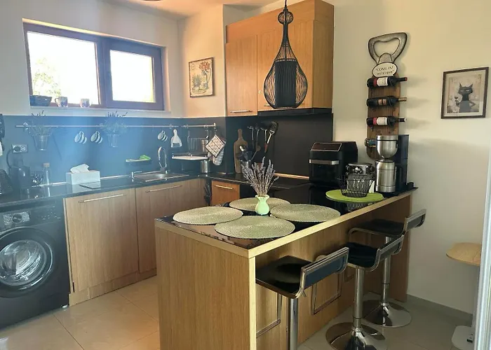 Apartament Paradise Bay D8 *