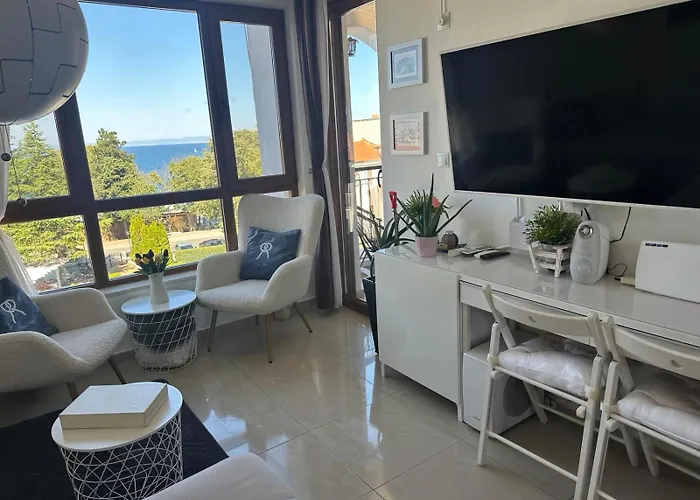 Paradise Bay D8 Apartament *