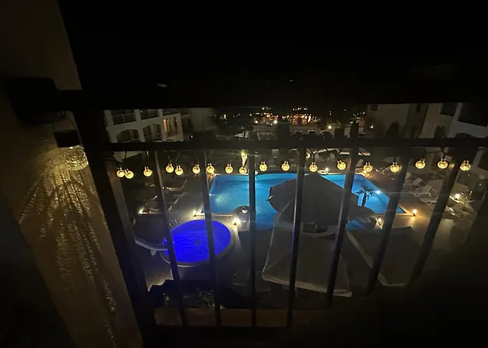 Apartament Paradise Bay D8 *