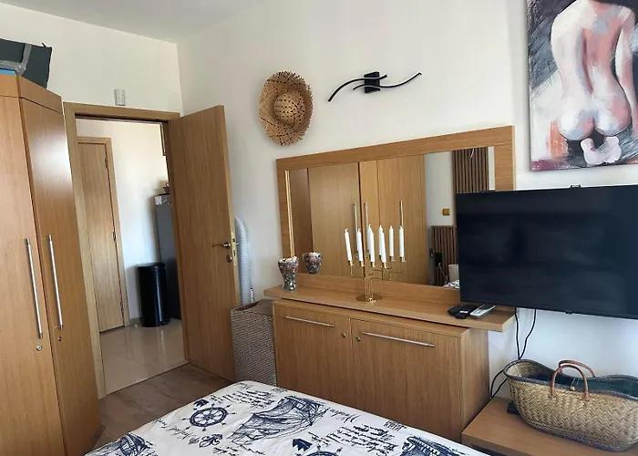 Apartament Paradise Bay D8 *