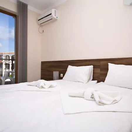 Apartamento Paradise Bay D8 *