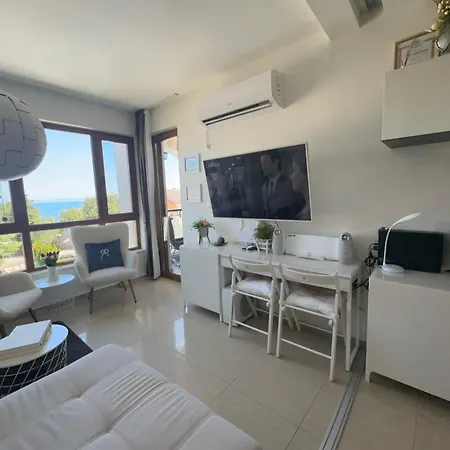 Paradise Bay D8 * Sosopol