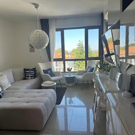 Apartment Paradise Bay D8