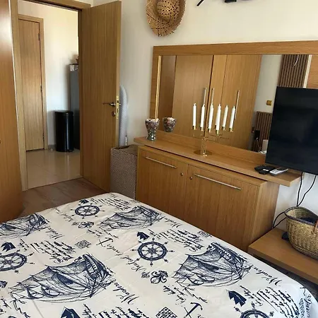 Paradise Bay D8 Apartment