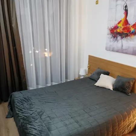 Apartamento Paradise Bay D8 *