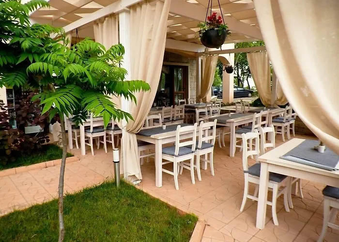 Paradise Bay D8 Апартамент *