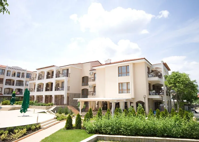 Апартамент Paradise Bay D8