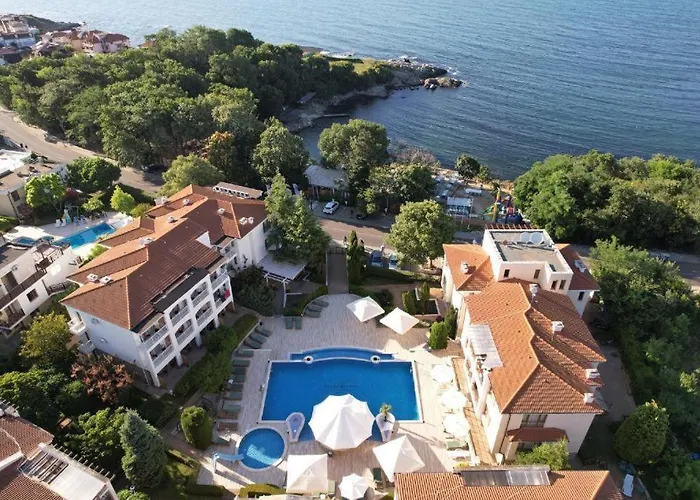 Paradise Bay D8 Апартамент *