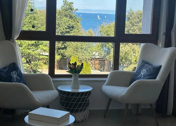 Paradise Bay D8 * Созопол